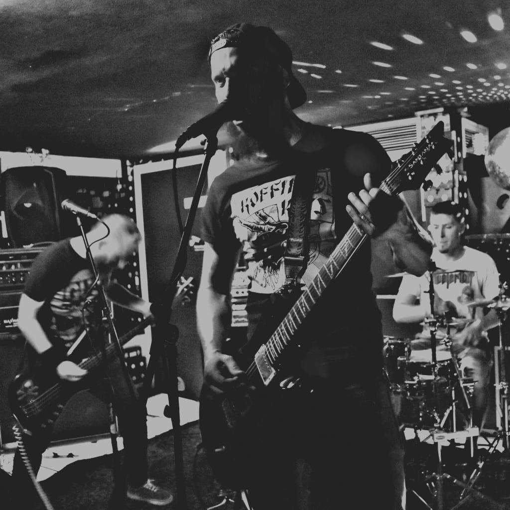 GYILKOS by Viktor Somogyi (2)