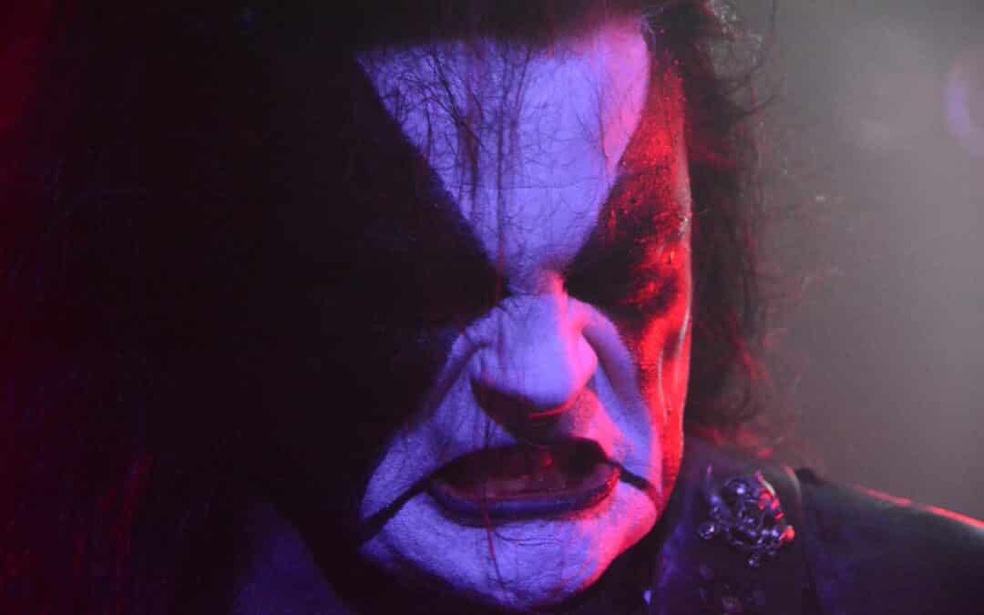 A fogatlan oroszlán visszaharap – Abbath-koncert a Hajón