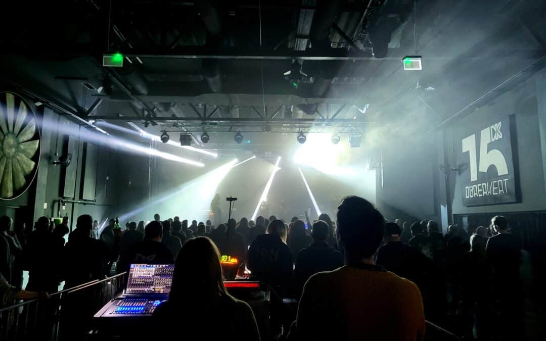 Fergeteges buli kerekedett a jubileumi Stagediving Fesztiválon