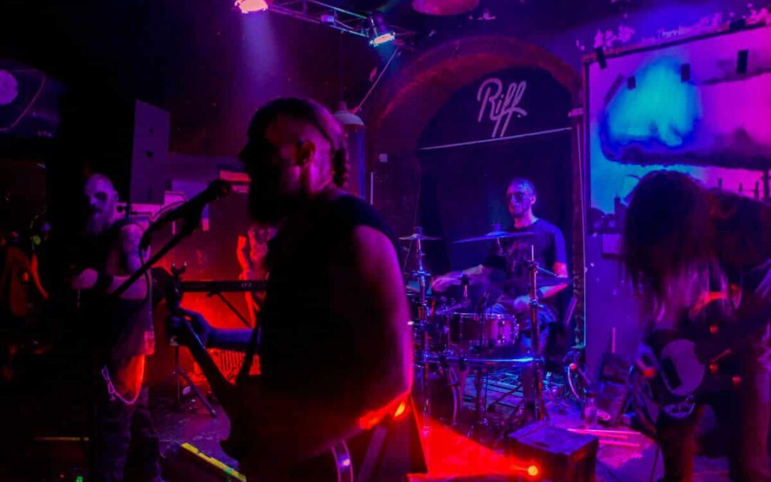 Szorongásos nyáreste – az ABYSS és a DVVAD fellépésén jártunk