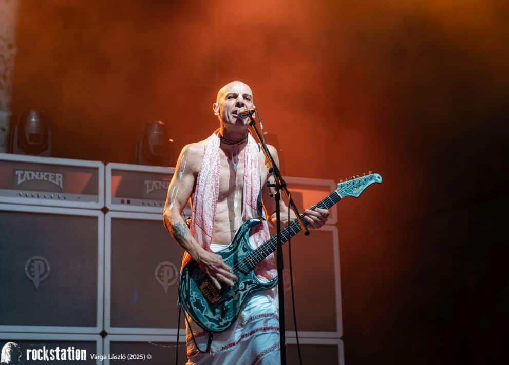 REPLIKA_Csató Péter_2025