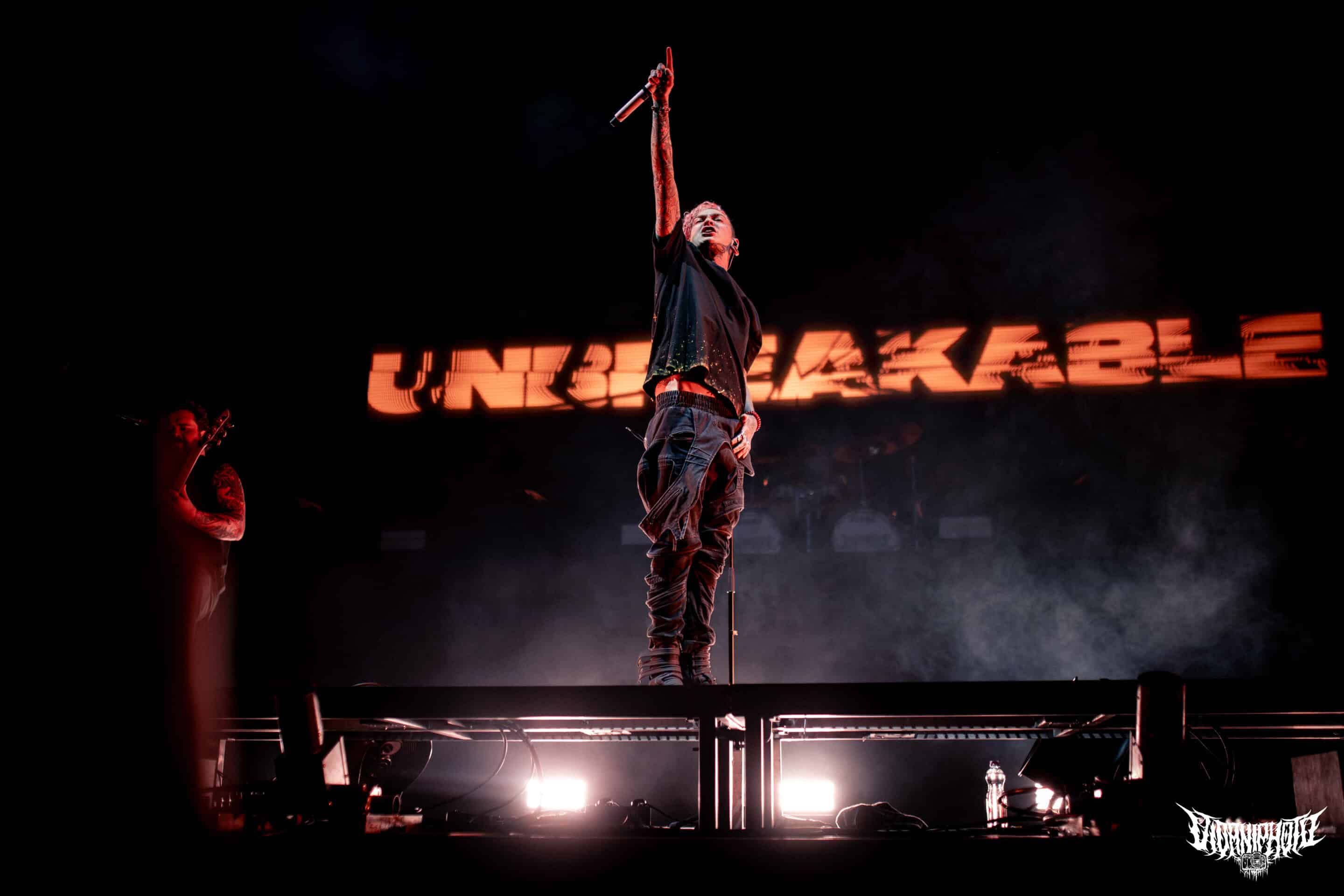 LORNA SHORE_Will Ramos