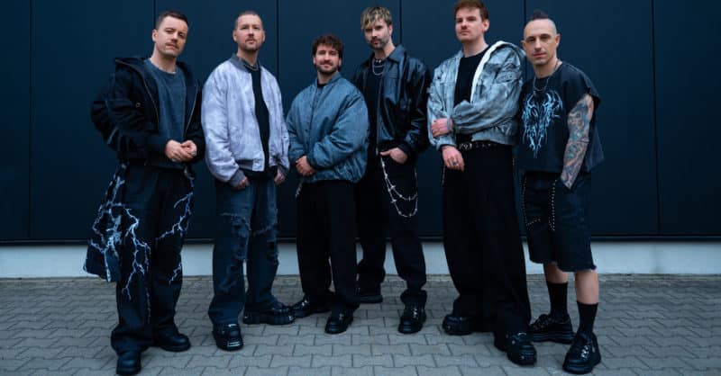 Az ELECTRIC CALLBOY bejelentette új albumát TANZNEID: „Kapcsolj rá, veszítsd el magad és táncolj úgy, mintha senki sem figyelne”